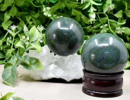 1Pc Green Jade Sphere Crystal Ball Healing Sphere.