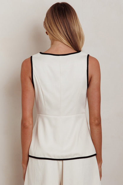 Janna Sleeveless Buttoned Top Oat