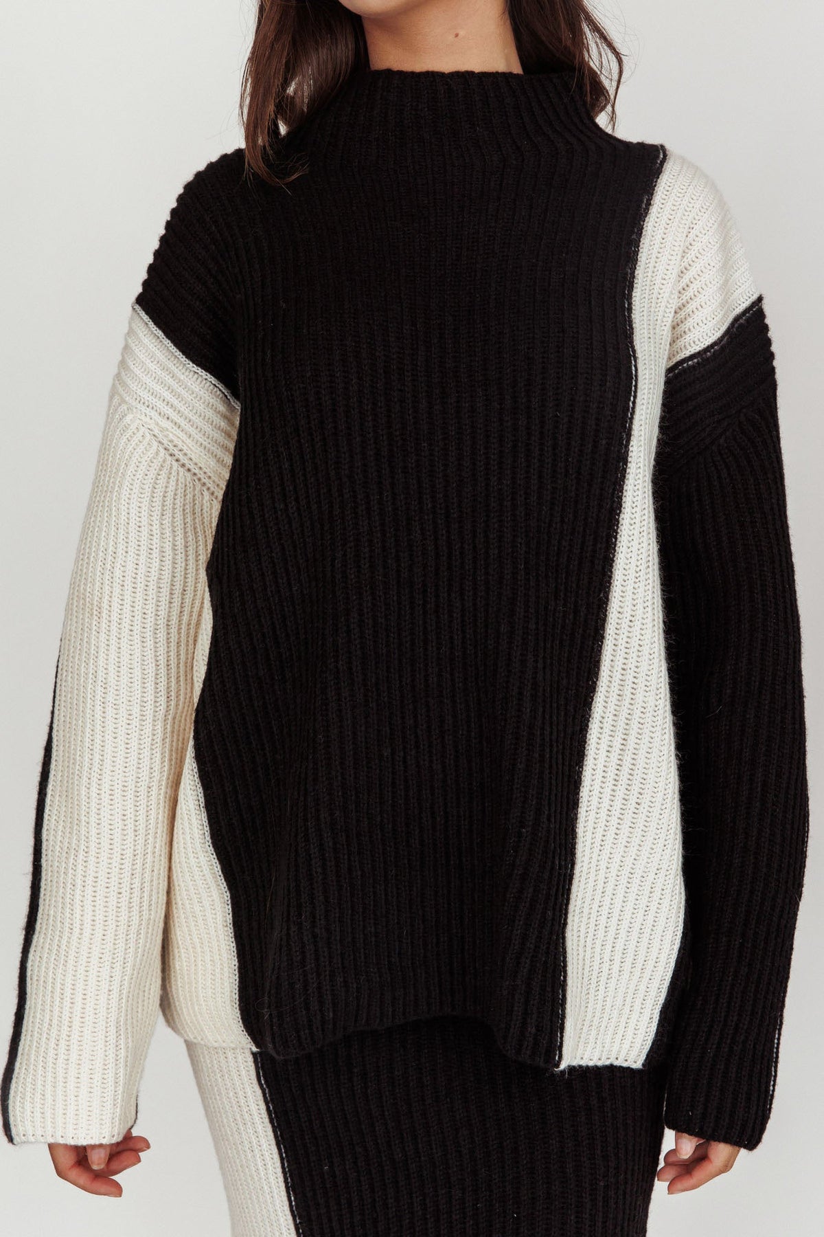 Eos Ribbed Mock Neck Knit Jumper Black Cream