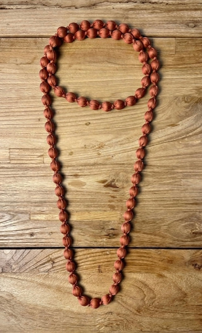 Collar bolas + 13 colores