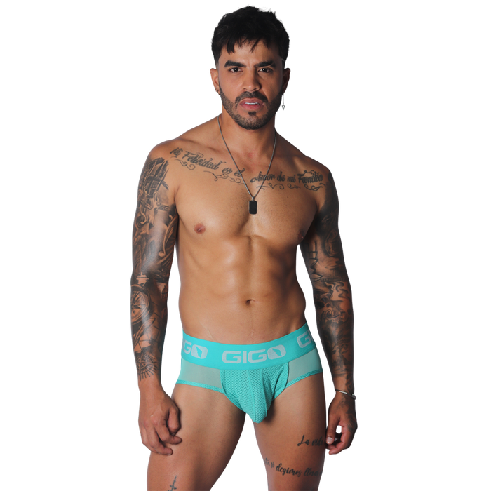 Evocative Aqua Jock Thong en modelo de Gigo Underwear