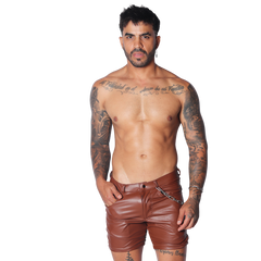 Hide Brown Short en modelo de Gigo Underwear