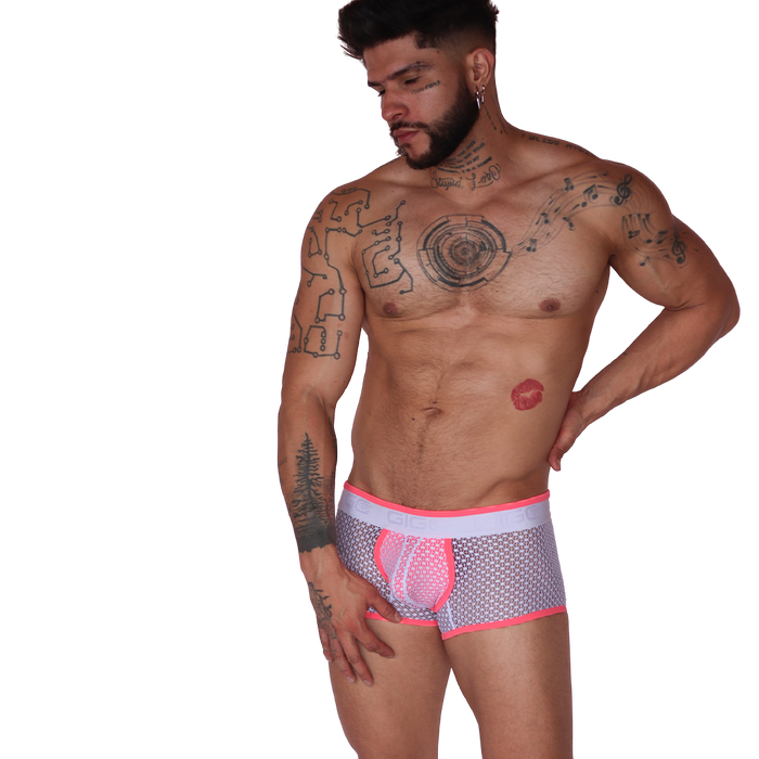Net Fuchsia Trunk en modelo de Gigo Underwear