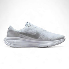 NIKE REVOLUTION 8