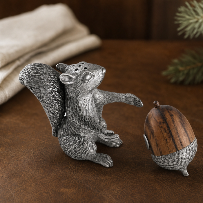 Squirrel with Wood Acorn Salt & Pepper Set 3
