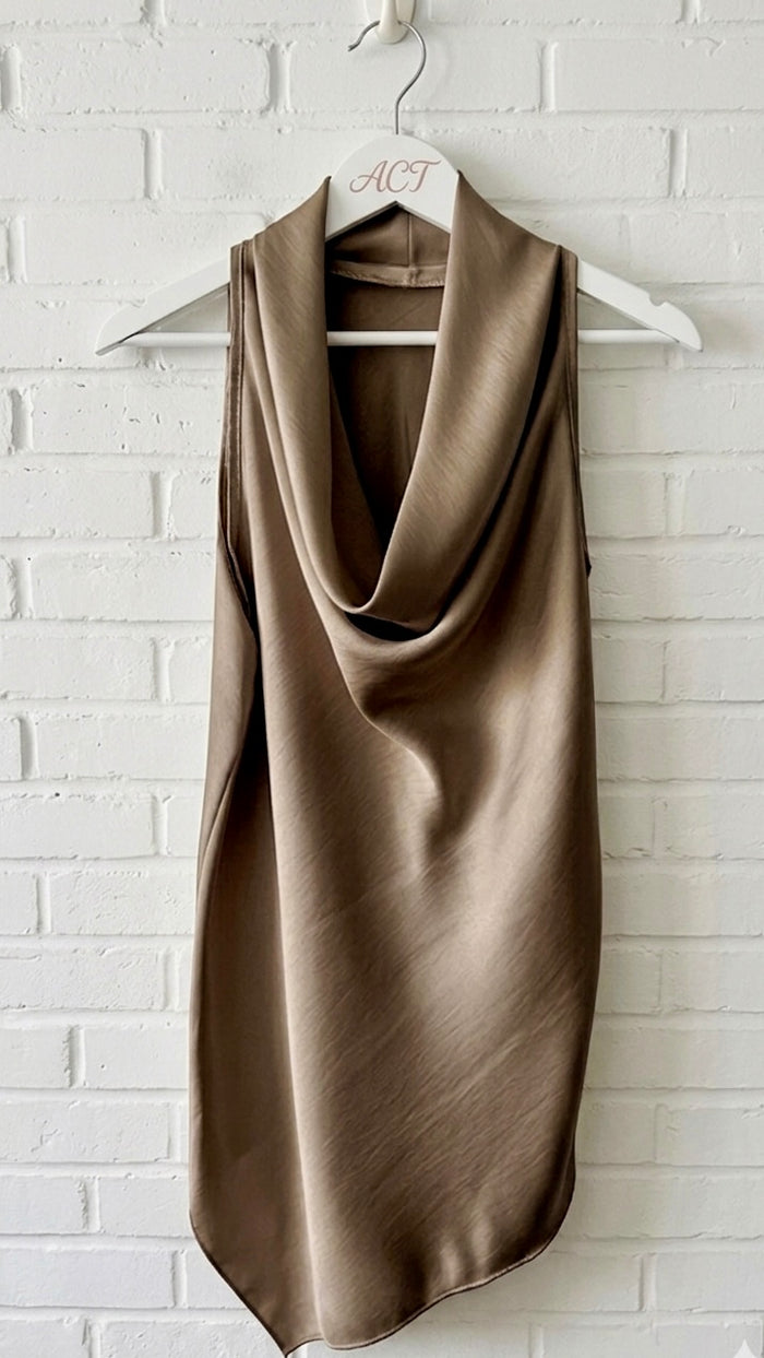 Top iconic satin +4 colores